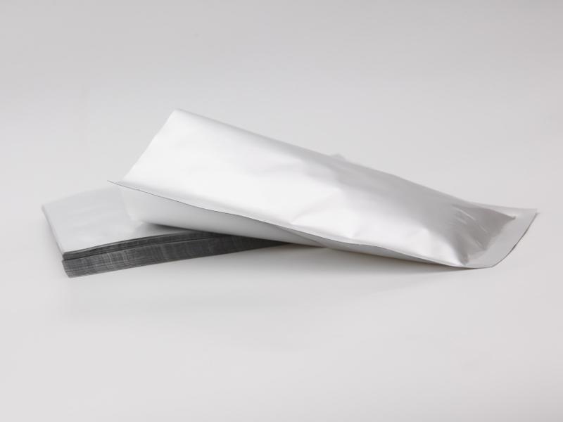 http://solution-packaging.com/product/foil-laminated-bags_01.jpg